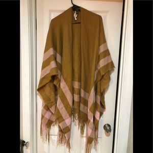 Forever 21 poncho with open-front & open sleeves with fringe trim.  One size.